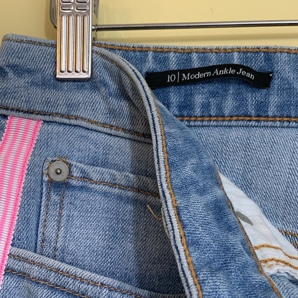 Talbots Modern Ankle Pink White Tape Embellished Amalfi Wash Blue Denim Jeans 10 - Picture 10 of 17